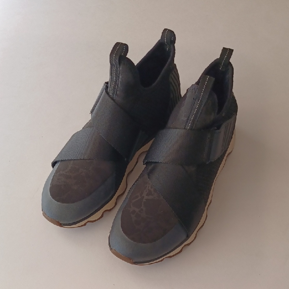 Sorel Kinetic Sneak Shoes Sneakers SZ 8 Black NL 3374 010